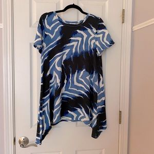 LuLaRoe Melissa shark bite hem animal print tee